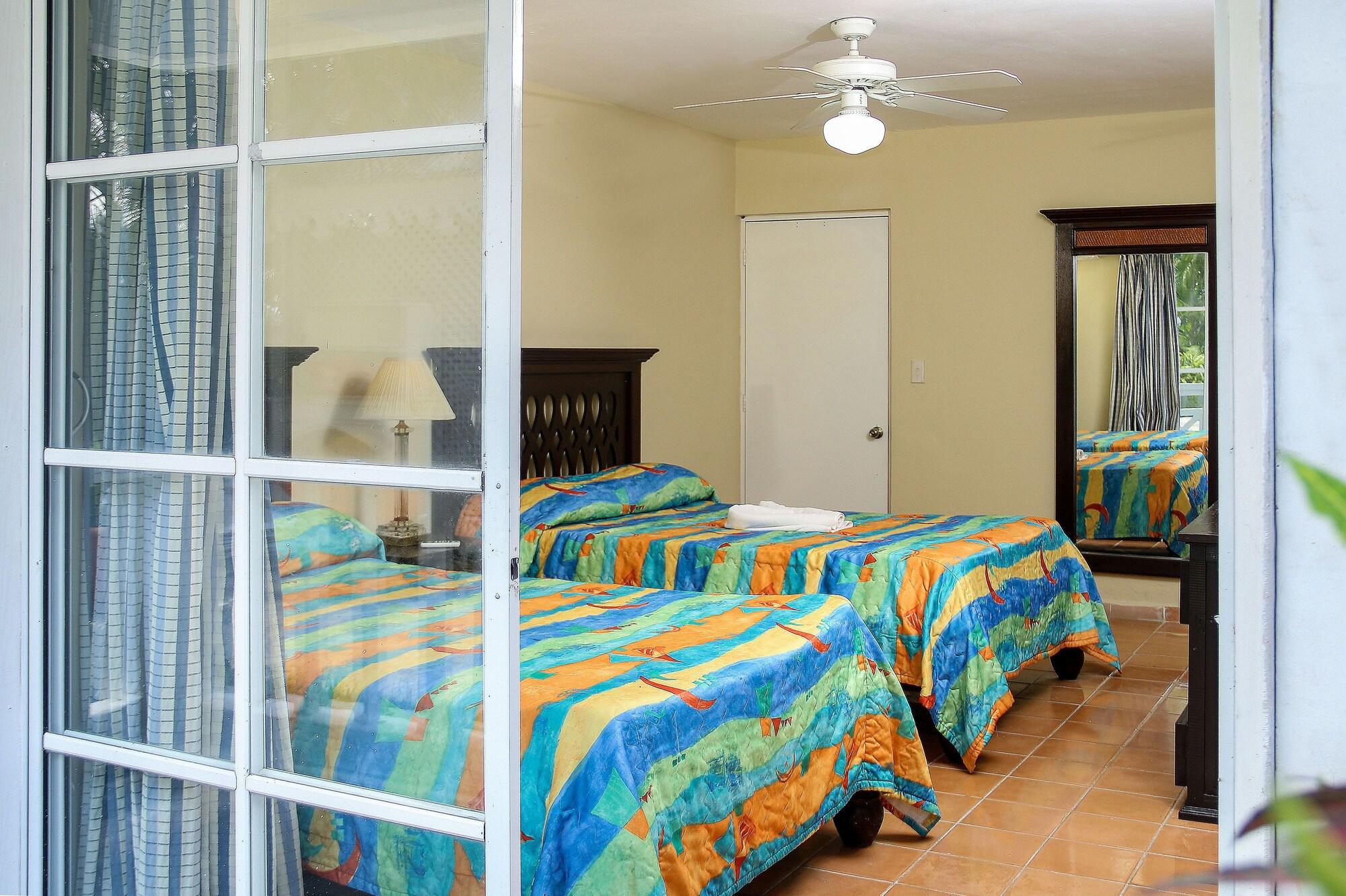 Victorian House Hotel Sosua Exterior photo