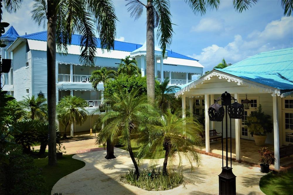 Victorian House Hotel Sosua Exterior photo