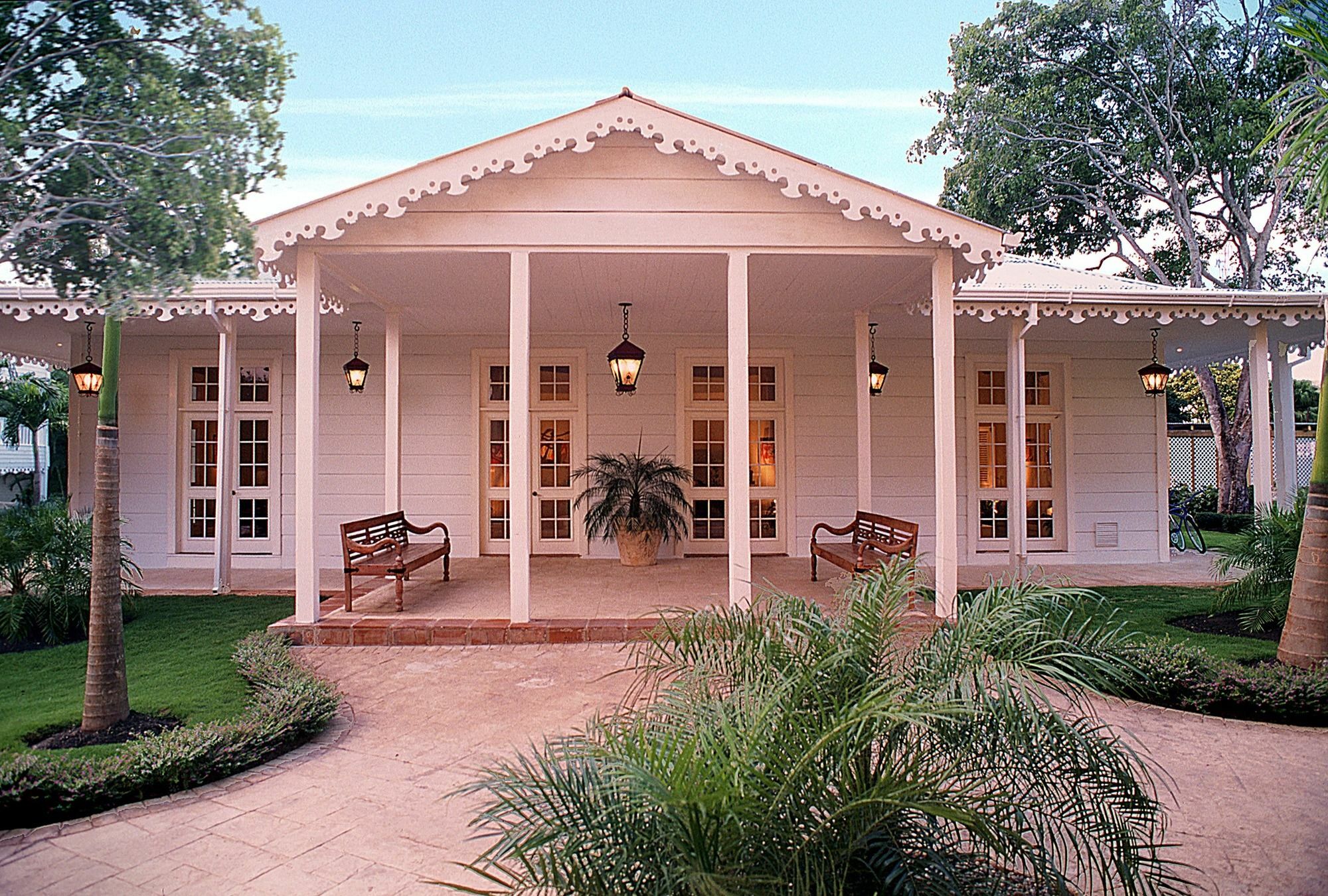 Victorian House Hotel Sosua Exterior photo