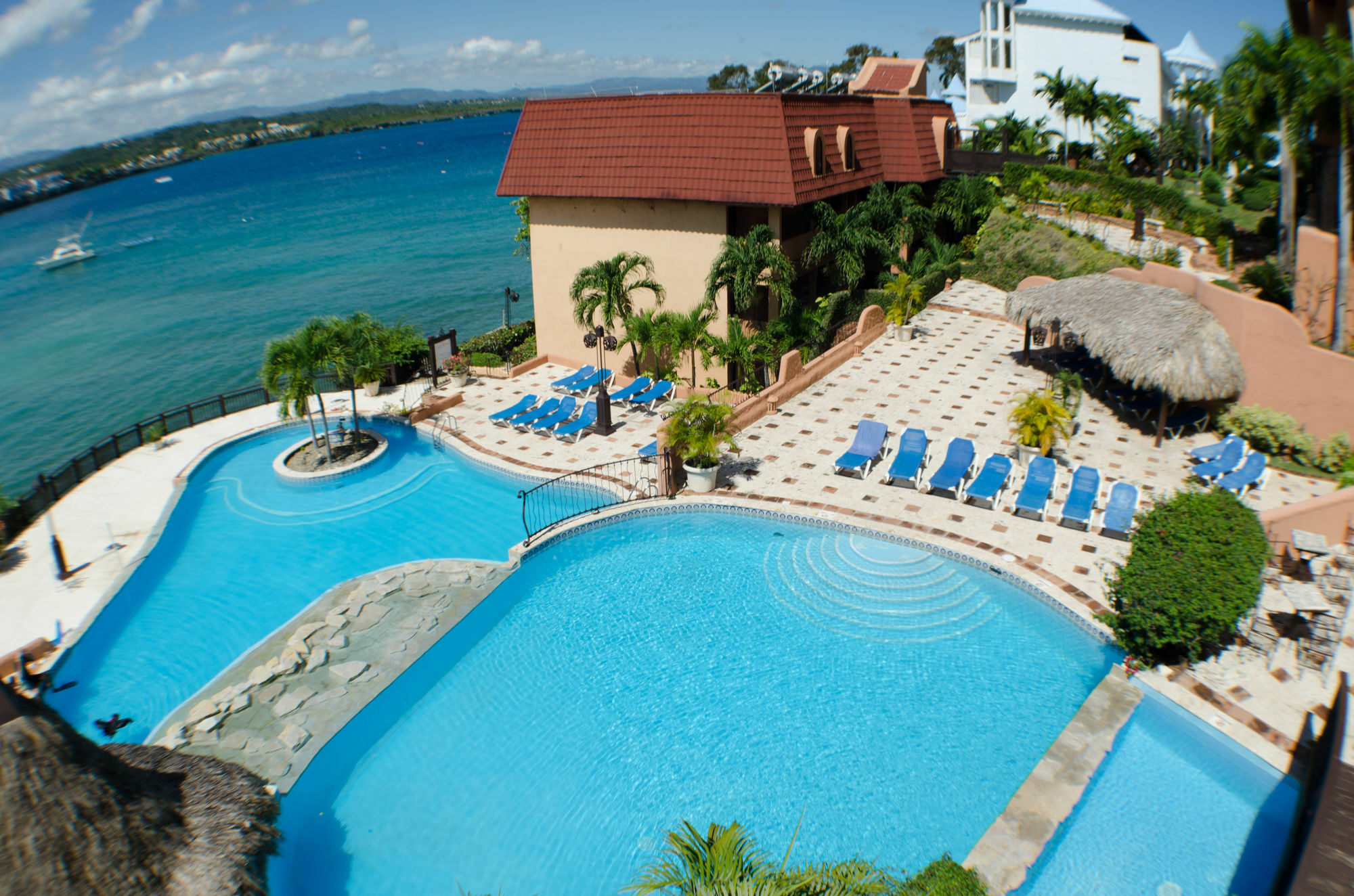 Victorian House Hotel Sosua Exterior photo